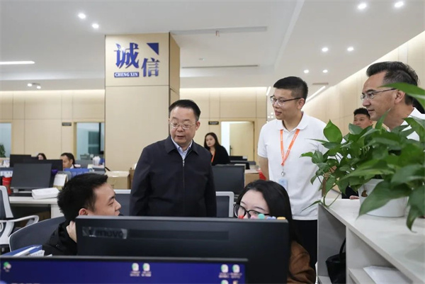 1715415157927849.jpg 2.jpg